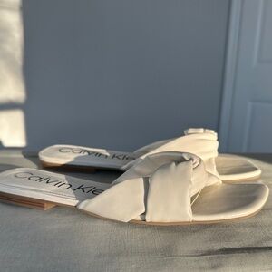 Calvin Klein Women's Ivory Knot Sandals